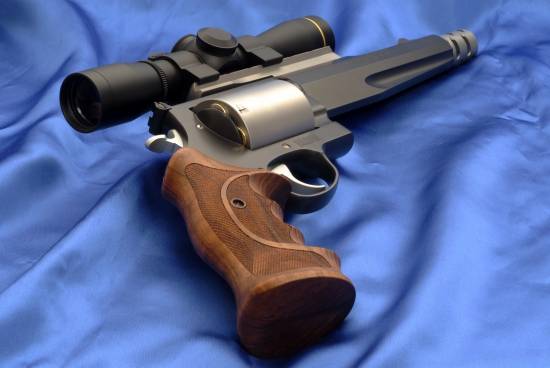 Smith & Wesson Magnum
