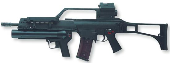 HK G36 со сдвоенным оптическим / коллиматорным прицелом и подствольным 40-мм гранатометом AG36