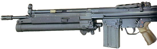 HK79 установленный на штурмовой винтовке HK G3