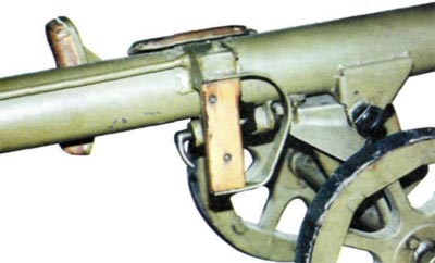 рукоятка спускового механизма гранатомета СПГ-82 / СГ-82