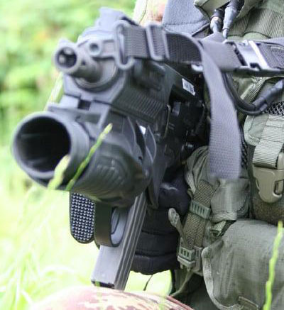 штурмовая винтовка ARX-160 с установленным гранатометом GLX-160 вид спереди