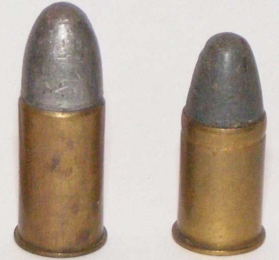 .455 Webley Mk I (слева) .455 Webley Mk II (справа)