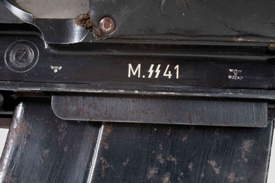 Маркировка (над приемником магазина) ПТР W/7.92, находившегося на вооружении Waffen SS с обозначением PzB M.SS 41