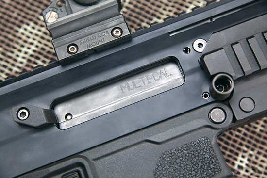Надпись Multi-cal на затворной раме намекает, что винтовка способна работать также в калибрах 6,8 Remington SPC и 7,62х39, однако комплекты для перехода на них — пока лишь в перспективе