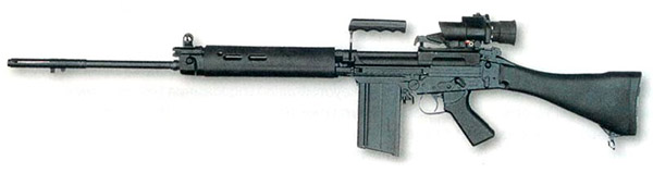 7,62-мм винтовка L1А1 (вариант бельгийской FN FAL, не имеющий режима автоматического огня) с четырехкратным оптическим прицелом Trilux. Оружие применялось преимущественно в населенных пунктах, оптический прицел позволял более четко идентифицировать противника (террориста) и гражданских лиц