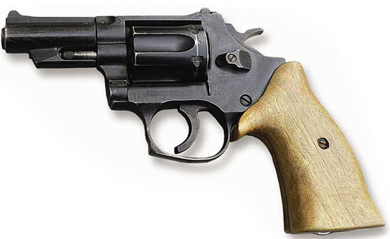 После почти столетнего застоя в нашей стране были начаты разработки револьверных систем. Одними из первых были 9-мм револьвер «Кобальт» ОЦ-01 и 12,3-мм крупнокалиберный револьвер У-94 «Удар».