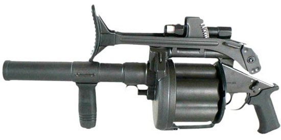 Хотя гранатомет MGL Mark I обеспечивает более высокую скорострельность, чем однозарядные гранатометы М79, М203 или НК69А1, он тяжелее их (5,3 кг) и имеет несколько большие габариты