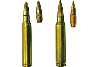 5,56-мм винтовочный патрон М 193 с обыкновенной пулей (слева) и 5,56-мм винтовочный патрон SS 109 с обыкновенной пулей (справа)