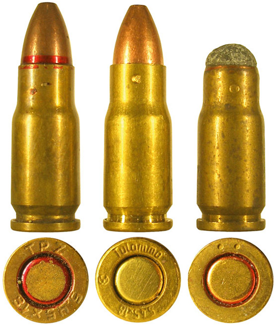 Постсоветские коммерческие патроны 5,45 мм МПЦ с пулей со свинцовым сердечником и опытный «короткобойный» патрон с безоболочечной свинцовой пулей