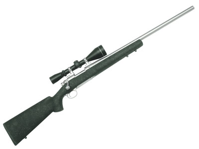Remington 700 Stainless калибра 6,8 мм Remington. SPC с тяжелым стволом для стрельбы по тарелочкам и пластмассовой ложей с алюминиевым балластным блоком. Испытуемое оружие оборудовано оптическим прицелом 4-12?50 фирмы Leupold.