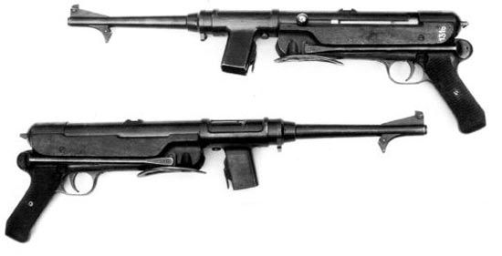 Пистолет-пулемет Эрма ЕМР-36 стал переходным вариантом от ЕМР к МР-38. Обратите внимание - гнездо магазина наклонено слегка влево и вперед. Разбирался ЕМР-36 также, как МР-38