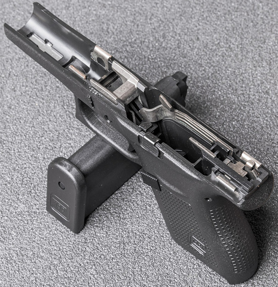 По устройству и порядку разборки-сборки Glock 43 не отличается от «старших братьев»