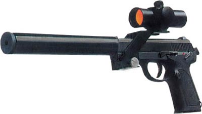 5,8-мм пистолет тип QSZ 92 с прибором для бесшумно-беспламенной стрельбы и оптическим прицелом