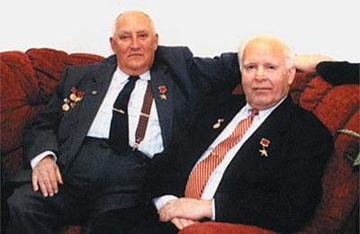 Создатели пистолета ГШ-18 — А.Г. Шипунов (слева) и В.П. Грязев (справа)