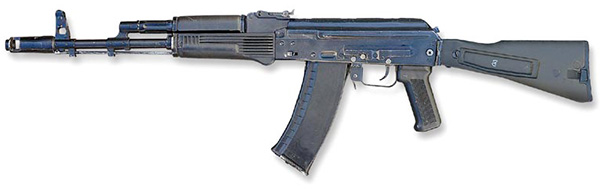 АК-74М. Приклад, цевье, ствольная накладка и магазин изготовлены из стеклонаполненного полиамида