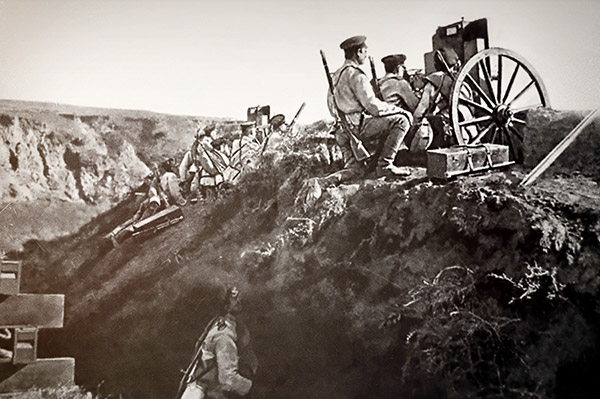 Русские пулеметчики гарнизона одной из крепостей, первые годы XX века