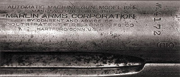 Клеймо сверху ствольной коробки пулемета указывает, что пулемет «Кольт» М1914(М1895/1914) выпускался «Марлин Армз Корпорэйшн» по согласованию с «Кольтс Патент Файрармз Мэнюфэкчуринг Компании»