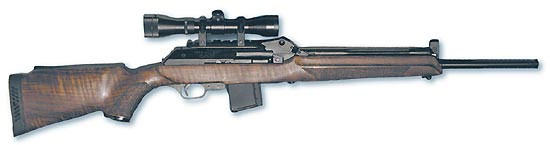 Самозарядный карабин «Вепрь-Пионер» – один из первых отечественных образцов охотничьего оружия, разработанных под патрон 5,56х45