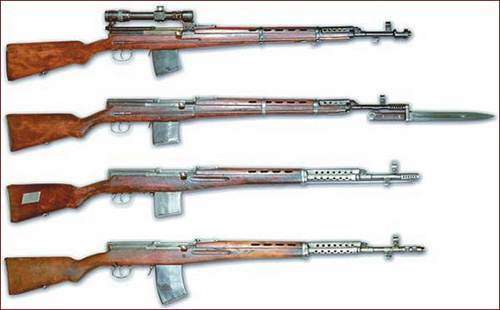 Сверху - вниз: Опытная винтовка Токарева 1936 года. Самозарялная винтовка Токарева СВТ-38. Самозарядная винтовка Токарева СВТ-40. Автоматическая винтовка Токарева АВТ-40.