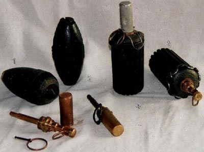 Финские оборонительные ручные гранаты и запалы к ним S - 16/20 1 - М-32 каплевидной формы 2 - М-32 веретенообразной формы 3,4 - М-41 различные образцы