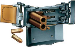 Двуствольная «Пряжка» Л. Маркуса готова к выстрелу. Оба ствола выполнены под пистолетный патрон типа 7,65х17, но нарезов не имеют
